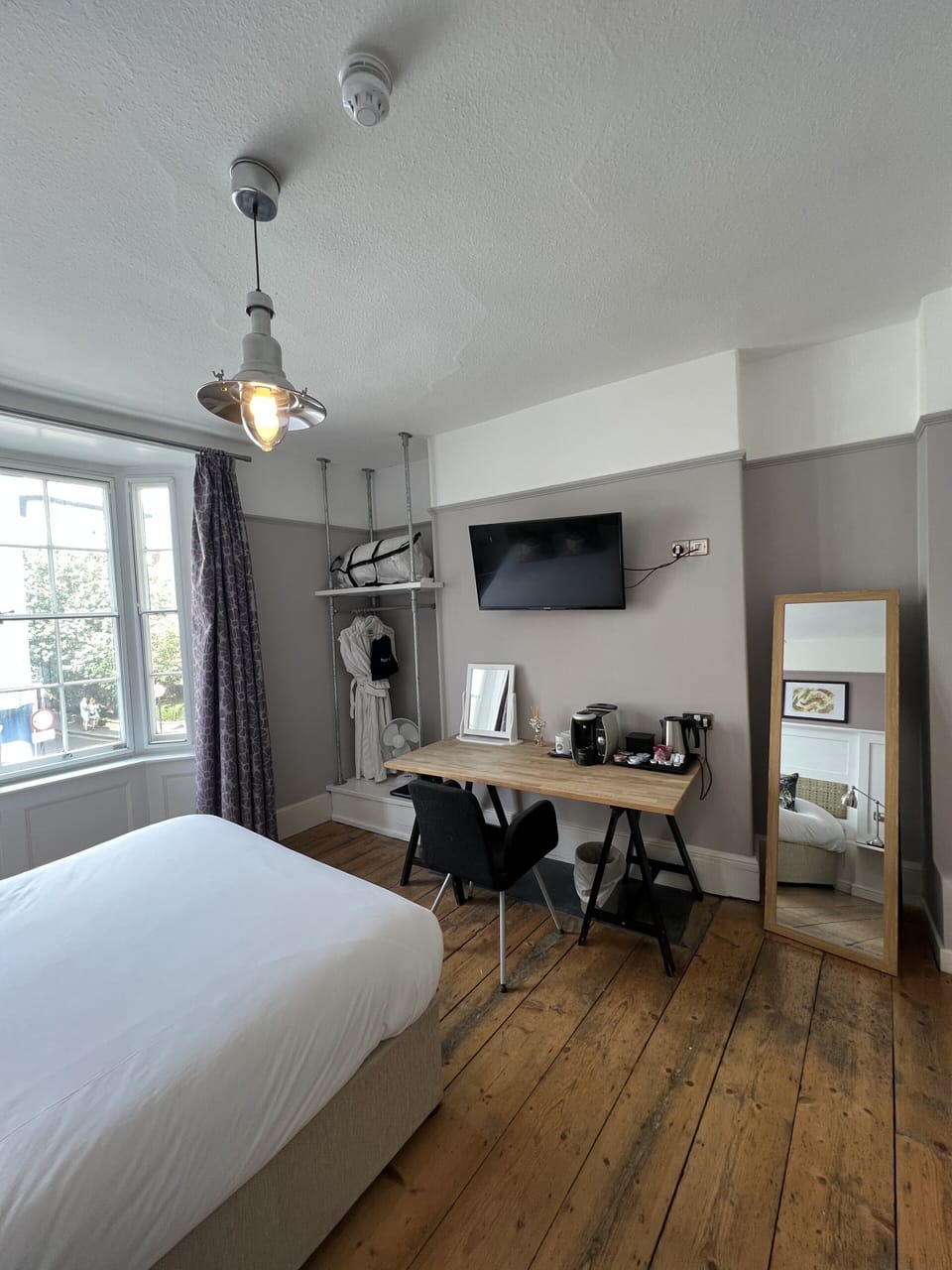 Double Room (Room 3) | Free WiFi