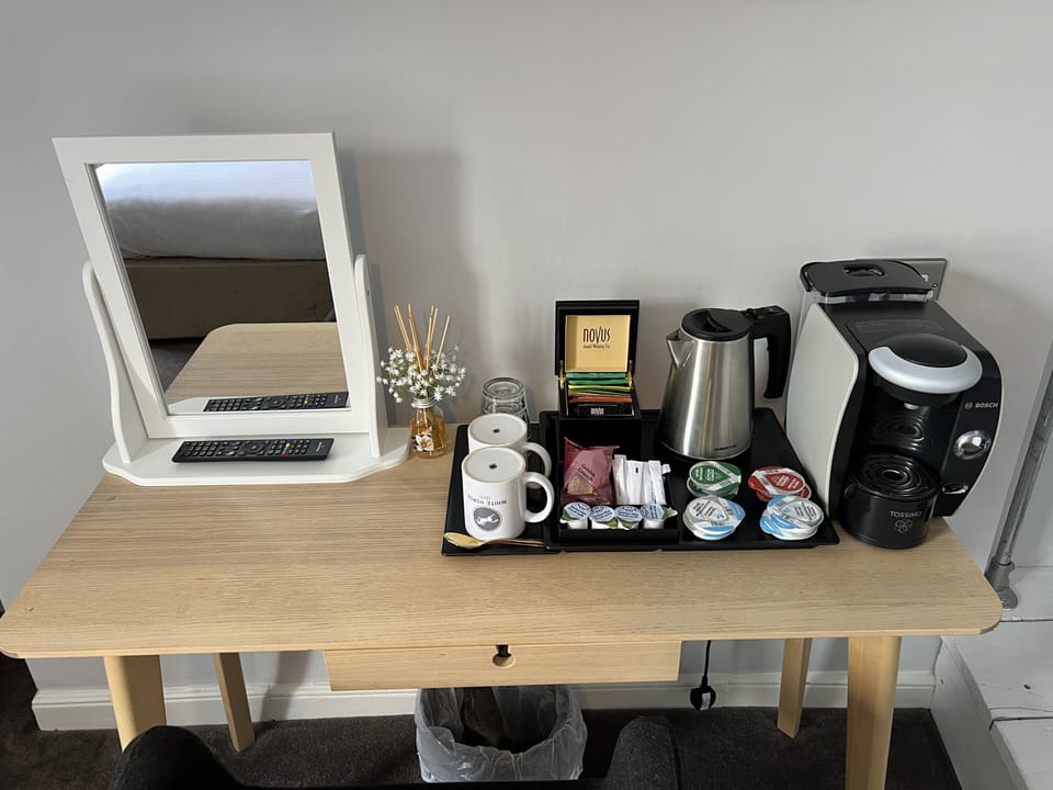 Double Room (Room 5) | Free WiFi