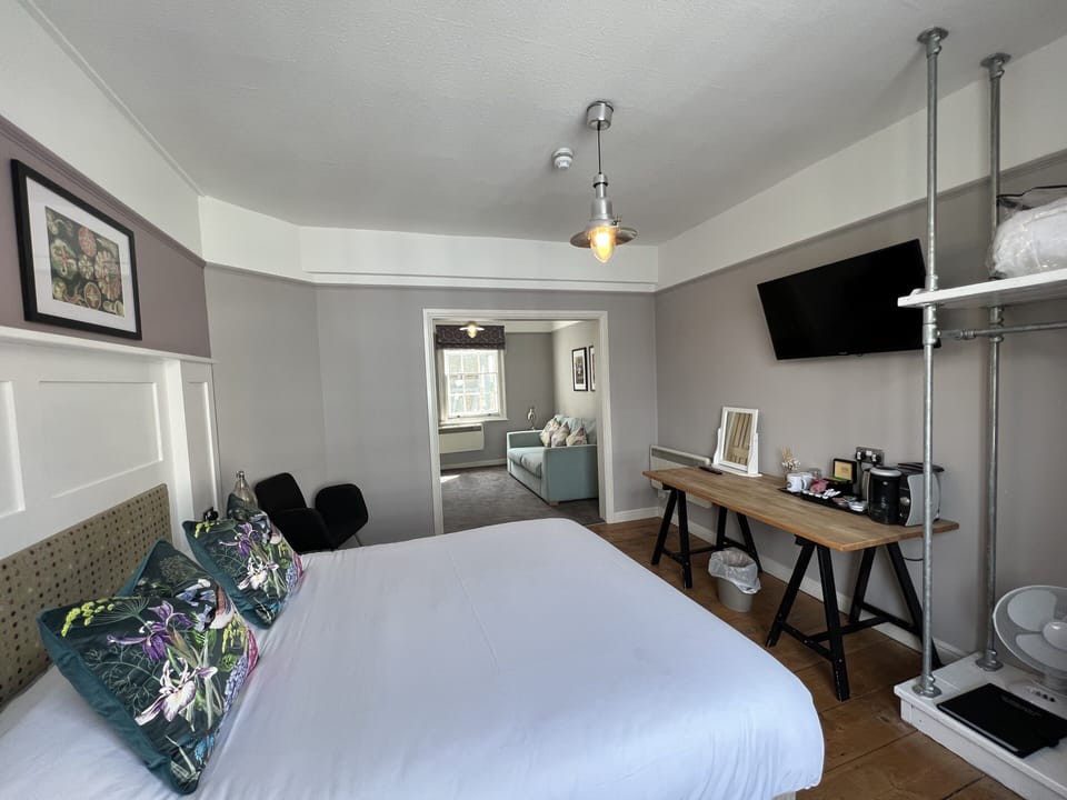Double Room (Room 2) | WiFi (free)