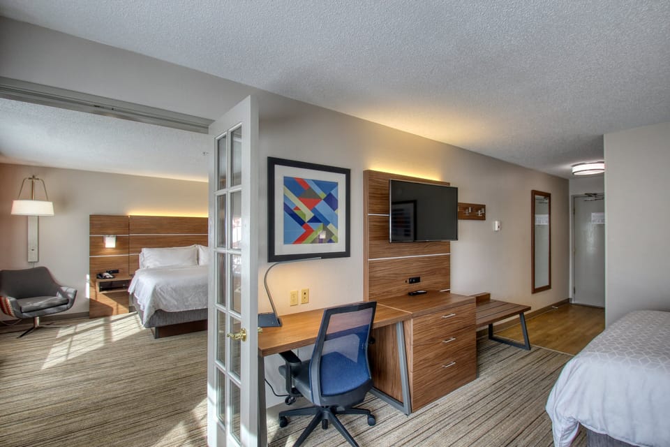 Suite, 2 Bedrooms | Desk, iron/ironing board, free WiFi, bed sheets