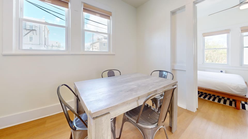 Two Bedroom Queen Suite with Kitchen | Living area | TV