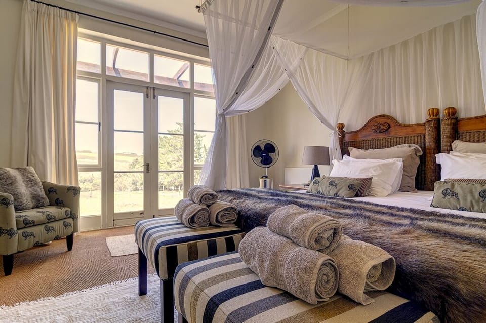 Luxury Villa | Minibar, in-room safe, individually decorated, individually furnished