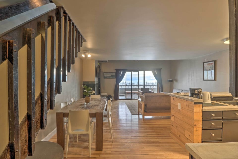 Dining Area | Living Space