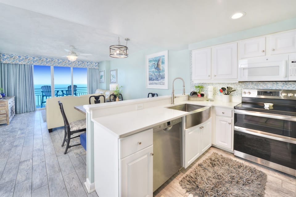 Fully equipped kitchen ready for any recipe