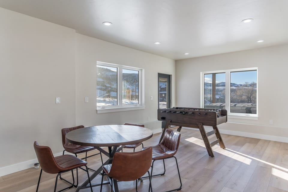 House, 5 Bedrooms | Interior