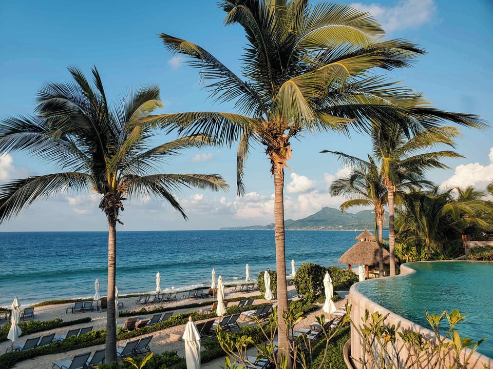 Kupuri Beach Club