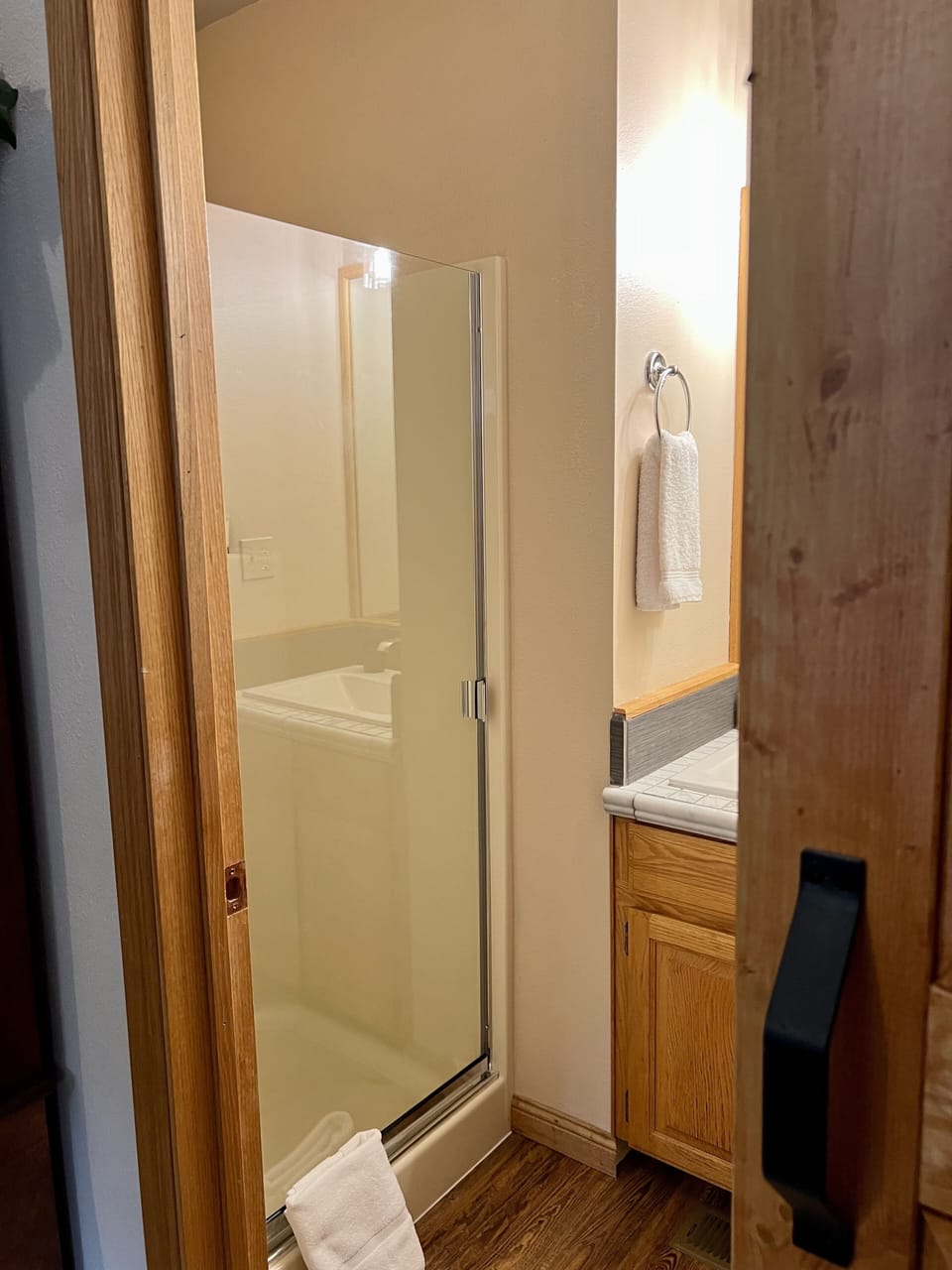 Mast bedroom bath