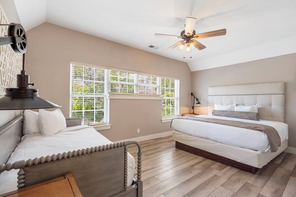 Bedroom Six, Upstairs- King Bed, Day Bed, Attached Bath