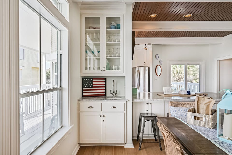 Wet bar