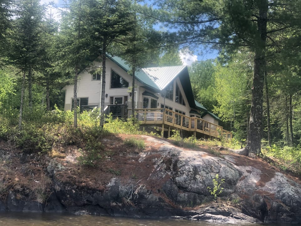 Bel-Point On Ash River