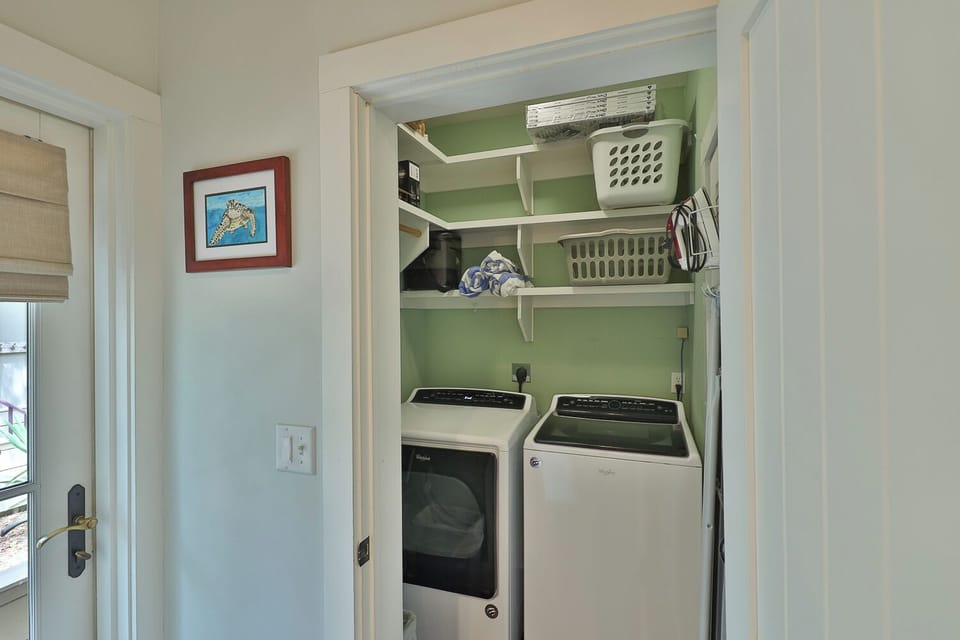 Laundry room off kitchen