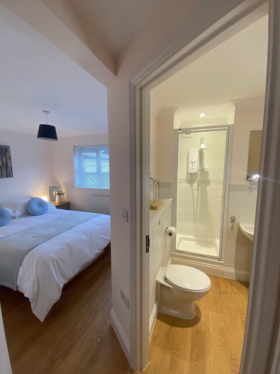 Bedroom 2 - Queen size double bed with access to shared bathroom