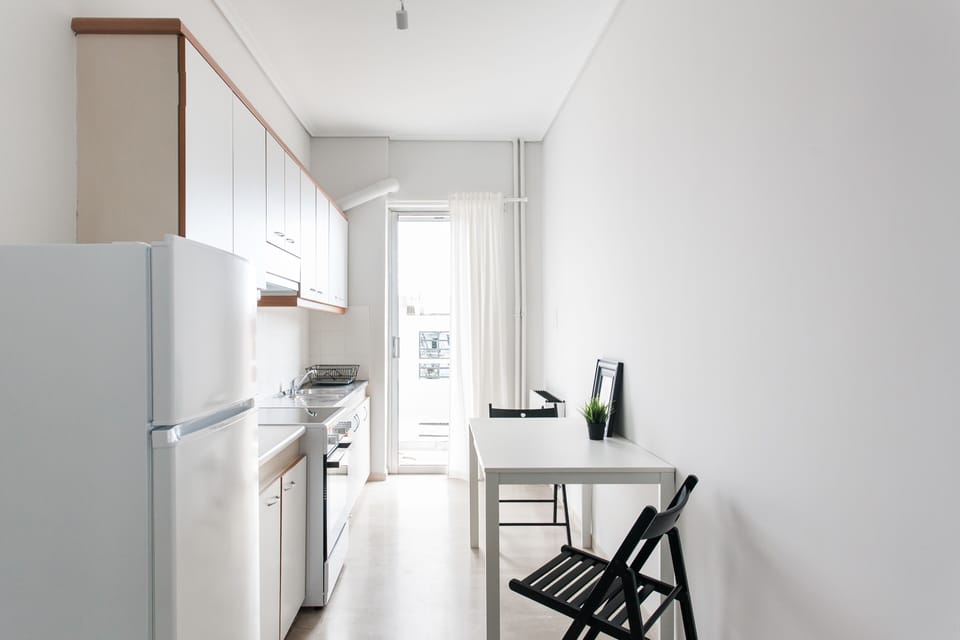 Standard Apartment | Private kitchen | Full-size fridge, oven, stovetop, espresso maker