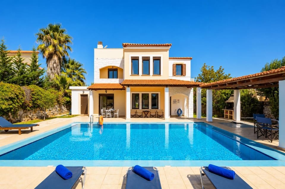 Beautiful villa with private pool and terrace