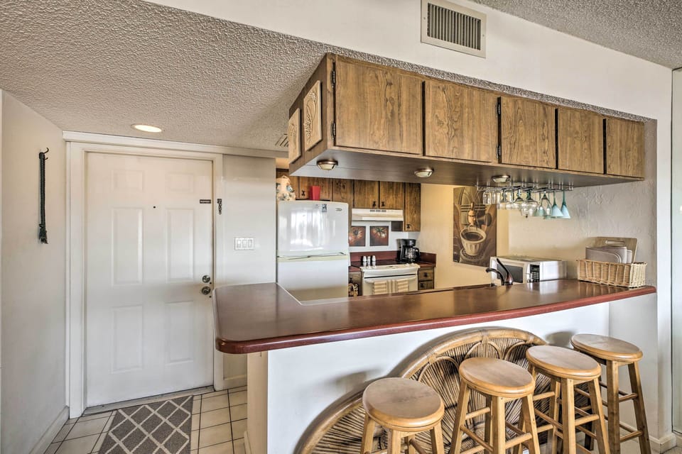 Kitchen | Fully Equipped