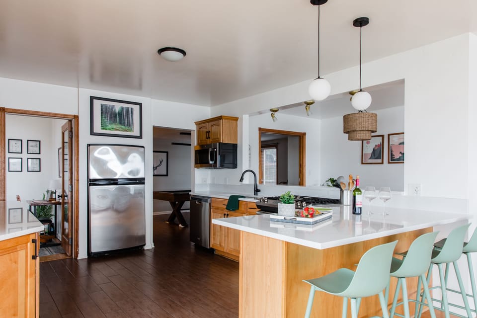 Open kitchen to the living and dining areas