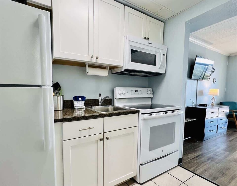 Clean lines, fresh finishes, and everything you need for a carefree stay.

