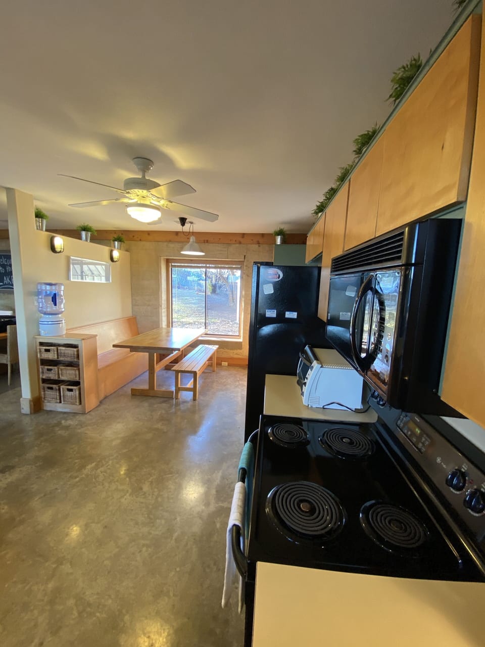 Some more quick views of the kitchen!
