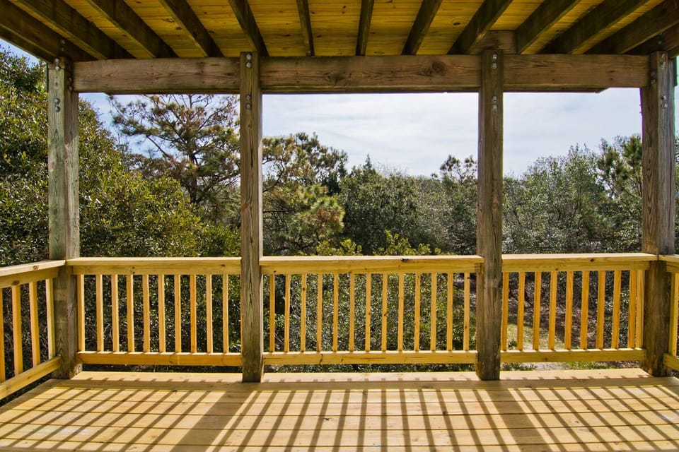 Back deck (off of master bedroom)