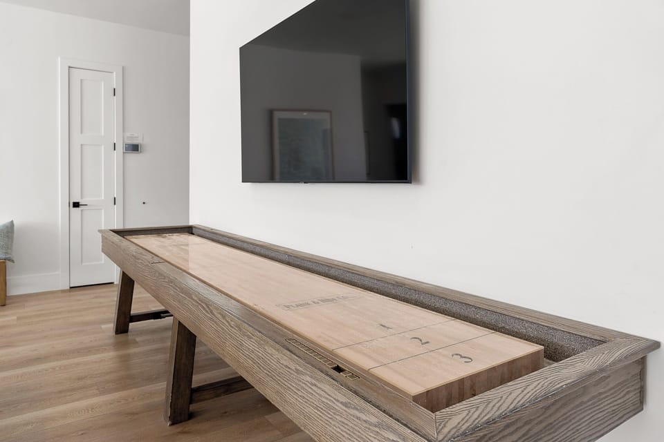 Shuffleboard Table