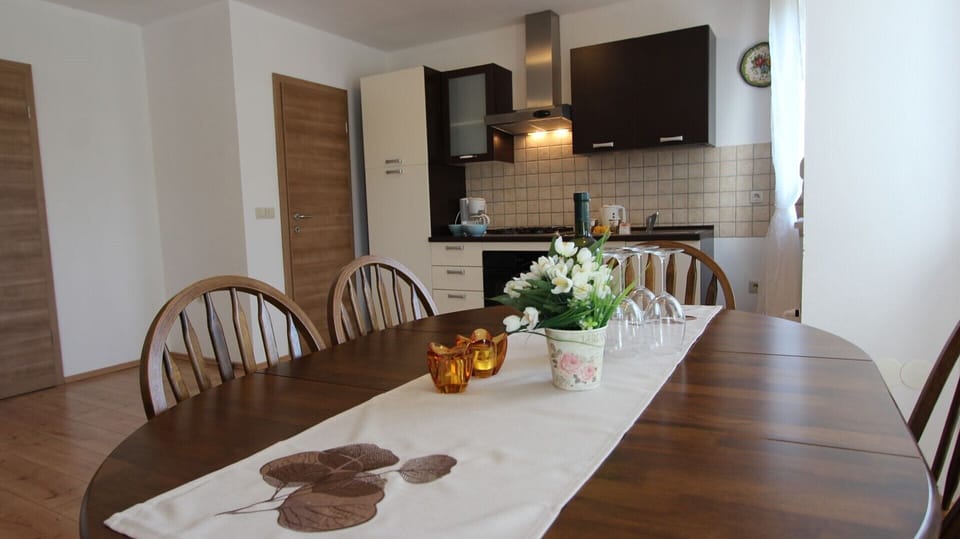 Kitchen and living room