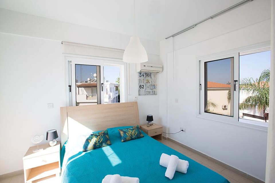 Bedroom 1 with en suite bathroom and double bed