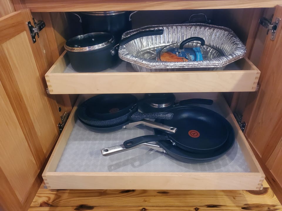 High Quality non-stick pots and pans.