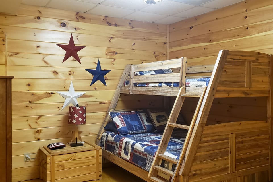 Bedroom 4 | Twin/Full Bunk Bed | Ground Floor