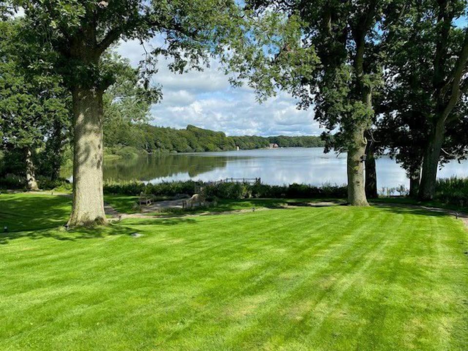 Tarn End Cottage 8 Talkin Tarn romantic cottage