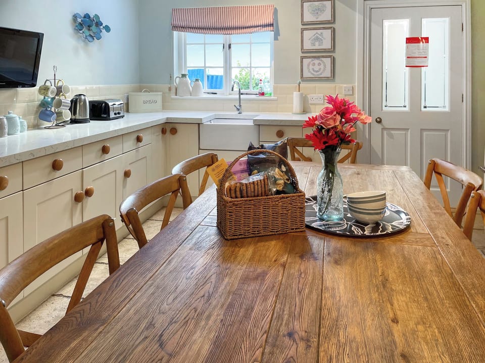 Kitchen/diner | Whitby Townhouse, Whitby