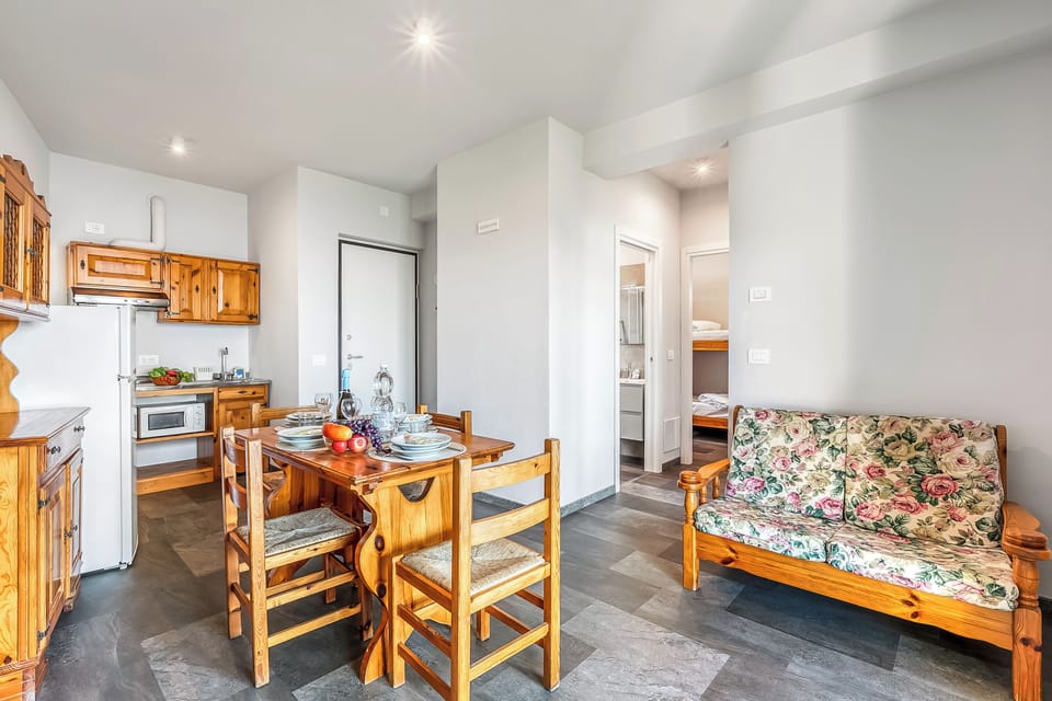 Kitchen and dining area