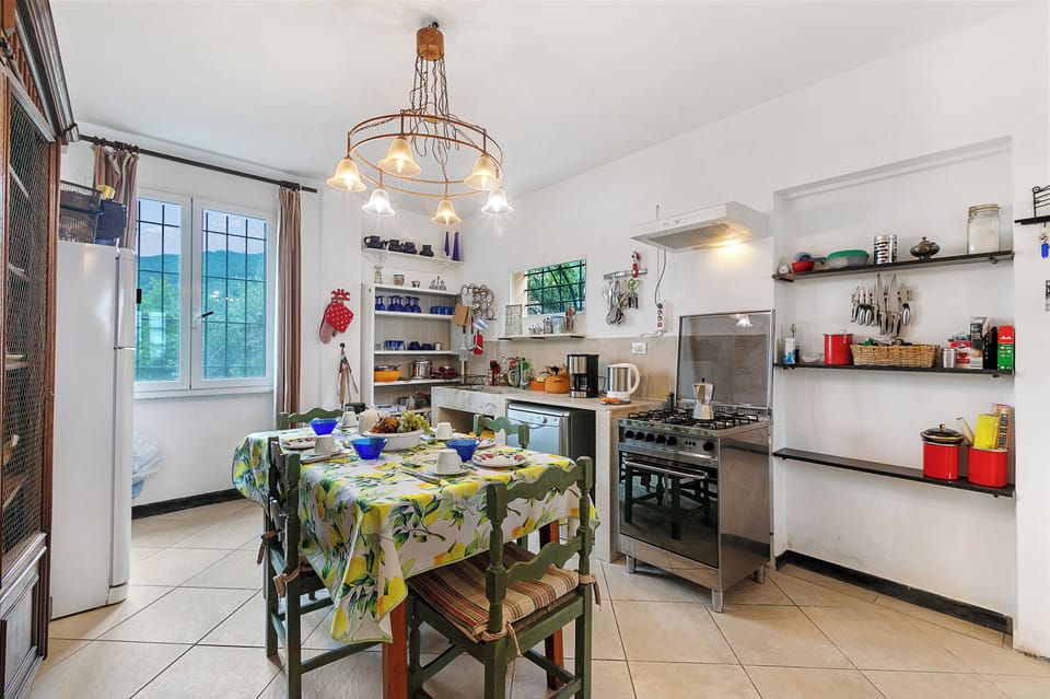 Family House, 2 Bedrooms, Microwave, Mountainside (Ca D'artista For Nature Lovers with) | Private kitchen | Stovetop, electric kettle