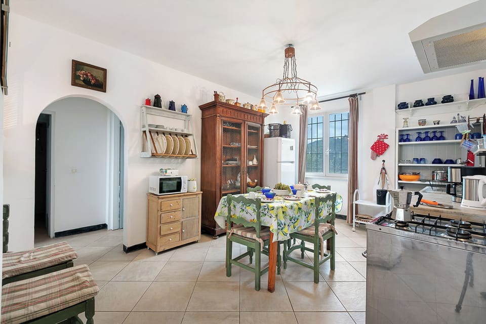 Family House, 2 Bedrooms, Microwave, Mountainside (Ca D'artista For Nature Lovers with) | Private kitchen | Stovetop, electric kettle