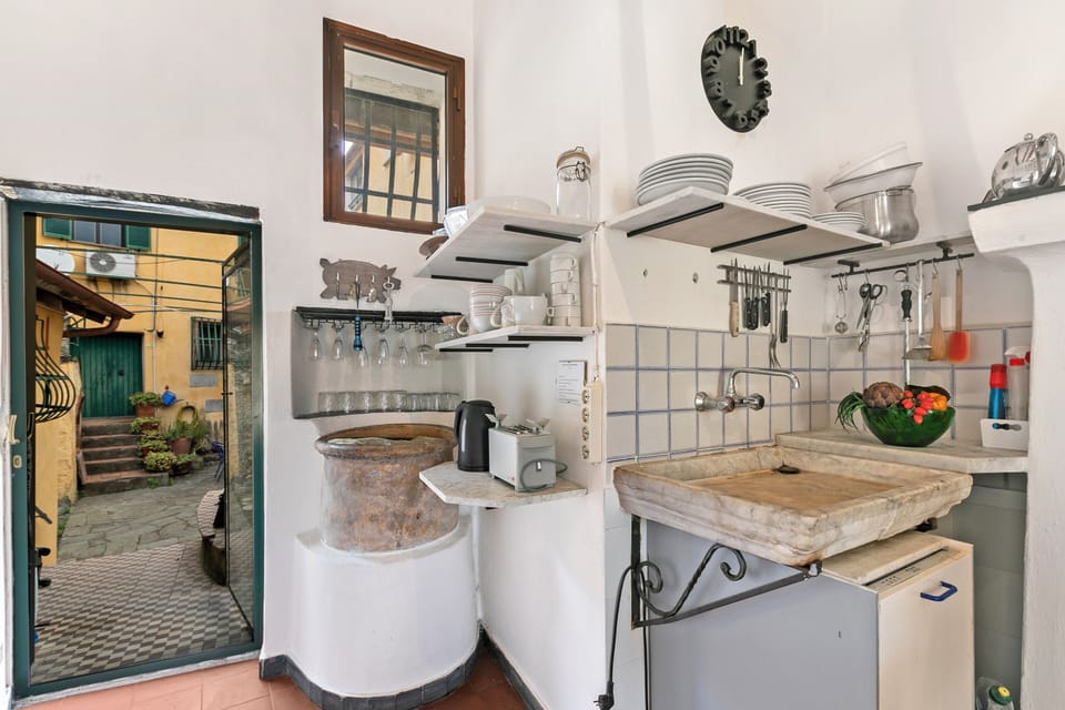 Family House, 3 Bedrooms, 2 Bathrooms, Mountainside (Ca Veggia for nature lovers) | Interior