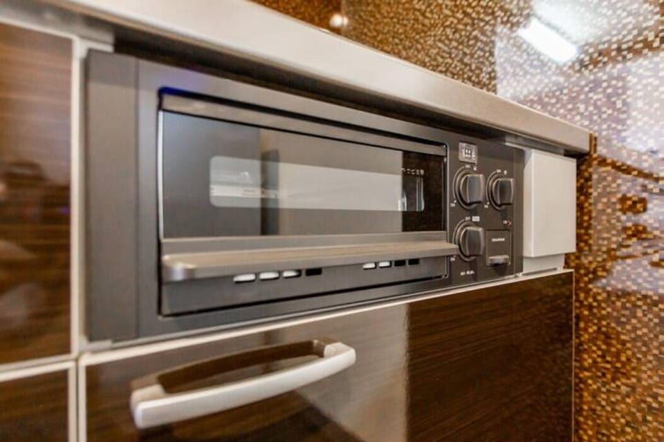 Apartment, Non Smoking | Private kitchenette | Fridge, microwave, stovetop, electric kettle