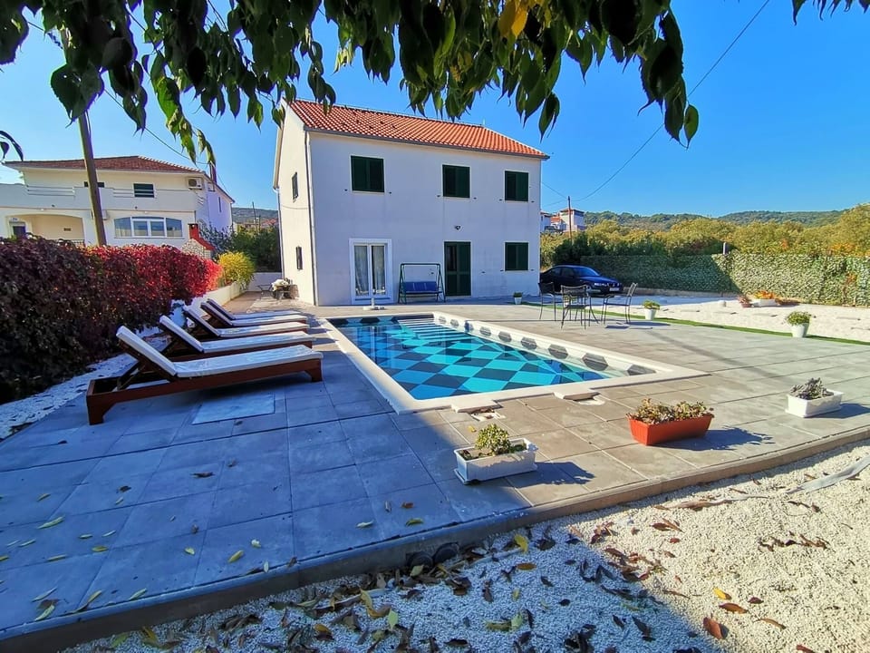 House | Pool | Outdoor pool