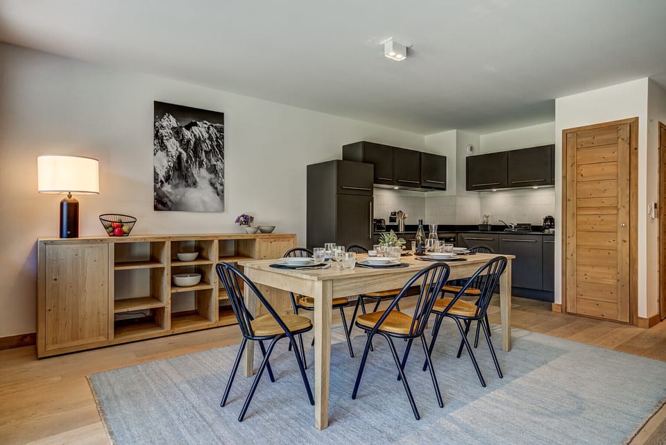Large dining table comfortably seating 6 people