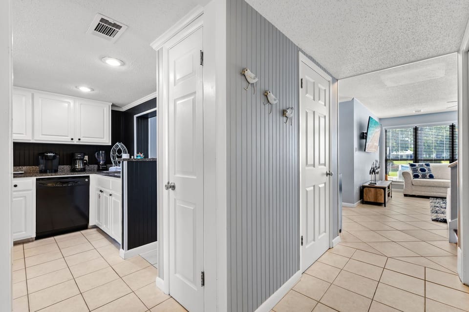 Kitchen Hall