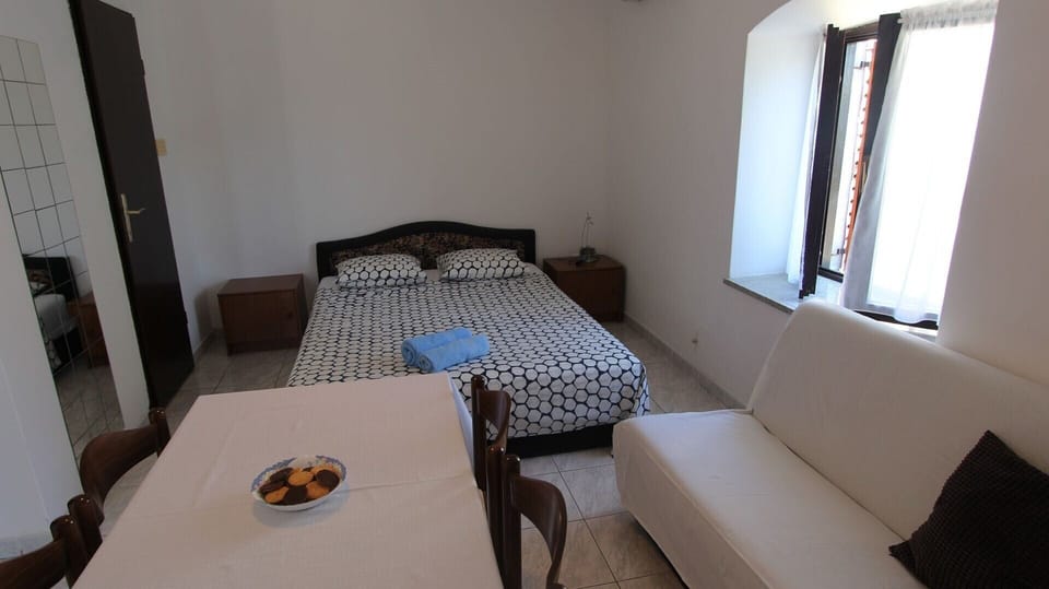 Kitchen and living room