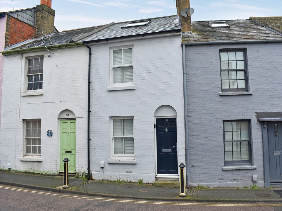 Exterior | St Marys Road, Cowes