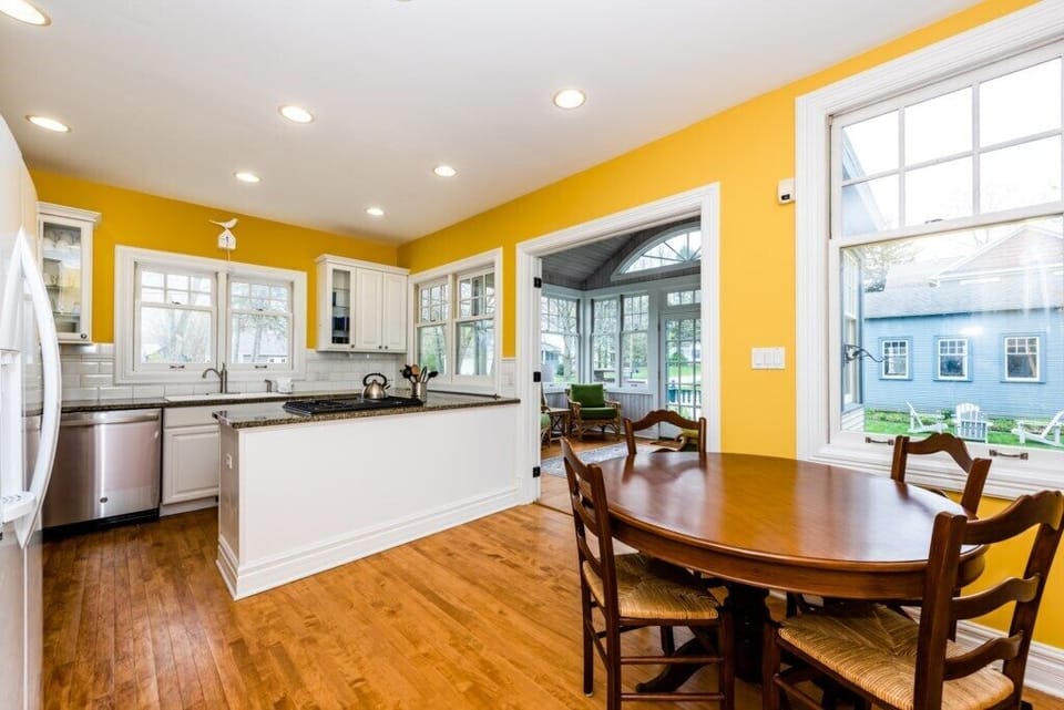 Kitchen Seating