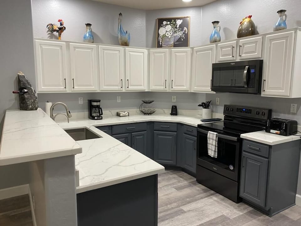 Completely remodeled new kitchen
