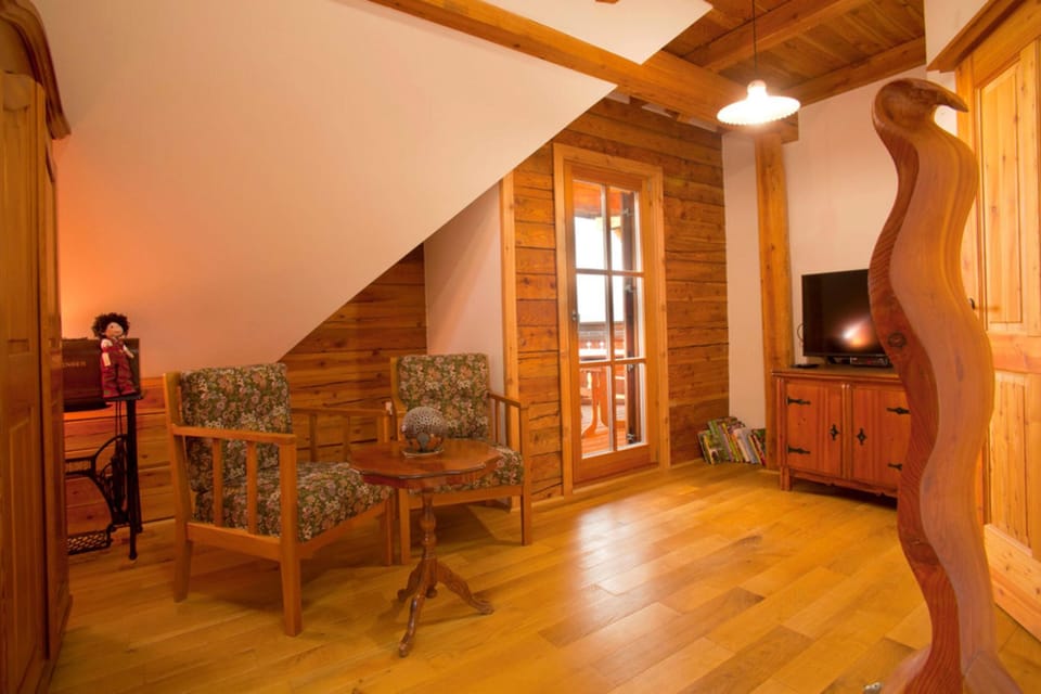 Mountain Chalet Podgorje With Pool House in Carinthia, Austria