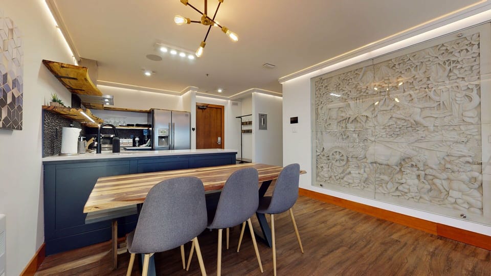 Gorgeous artwork in the dining room