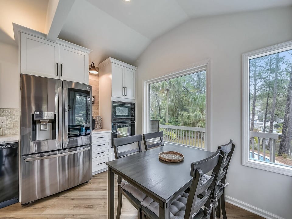 Eat-In Kitchen Table Seats 4 at 2 Strath Court