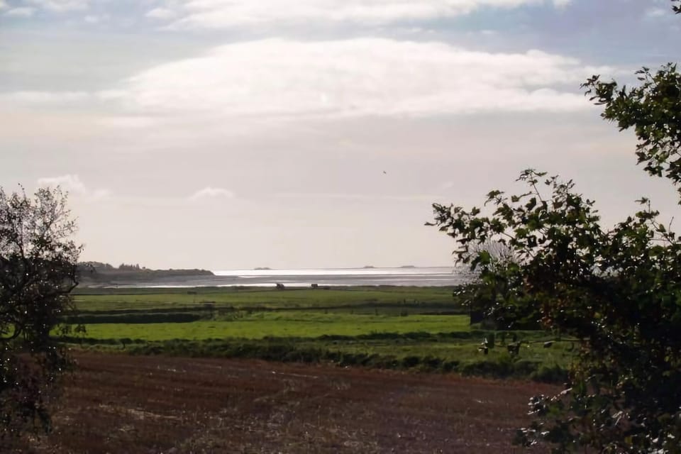Surroundings [summer] (1-5 km)
