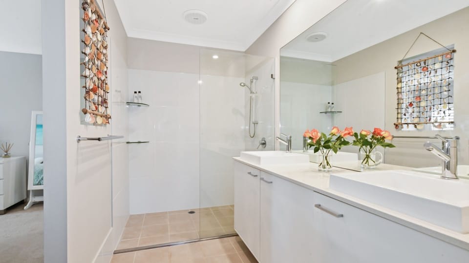 Bath room - 1