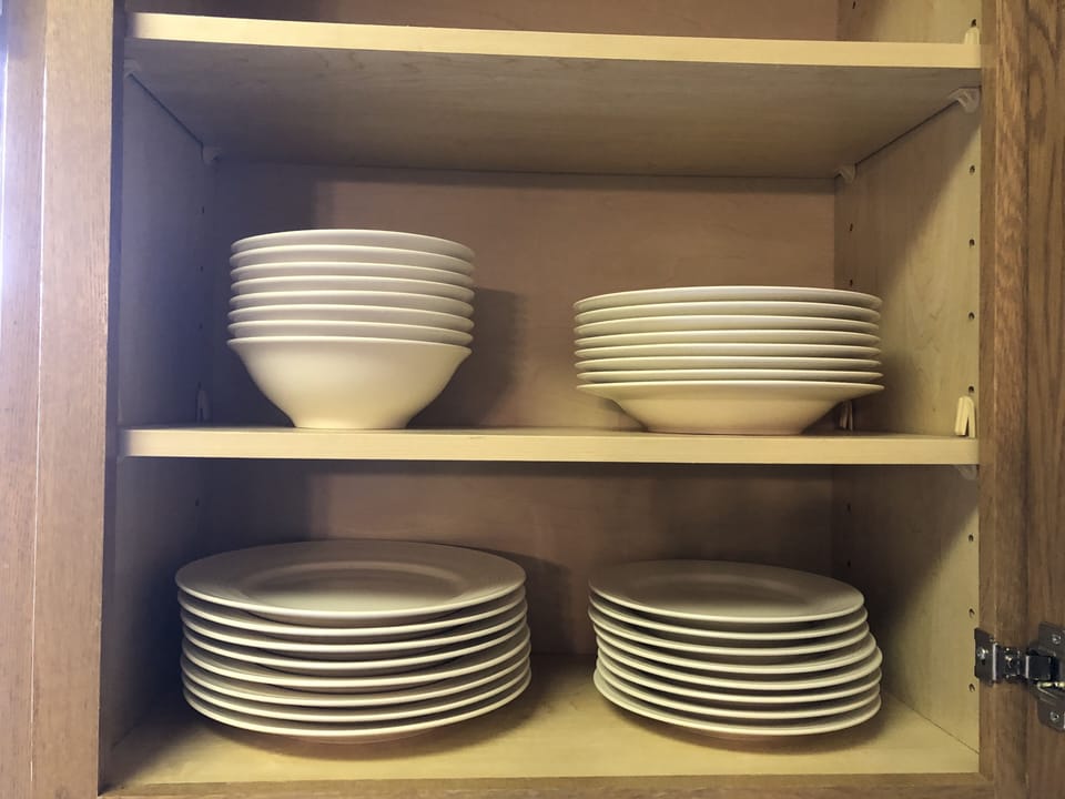 Kitchen amenities