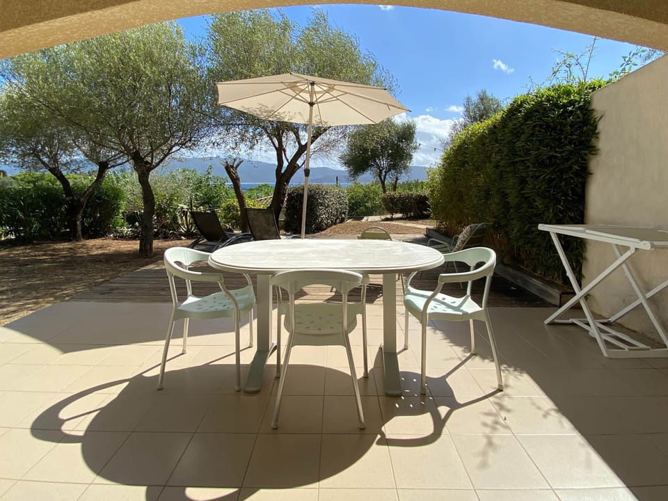 Terrace Dining area Sea view - Residence Ogliastrello - Olmeto vacation rental - Villa Rosula - pis