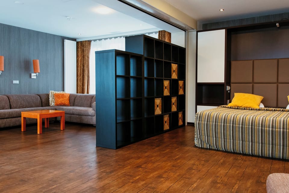 Family Room | In-room safe, free WiFi, bed sheets